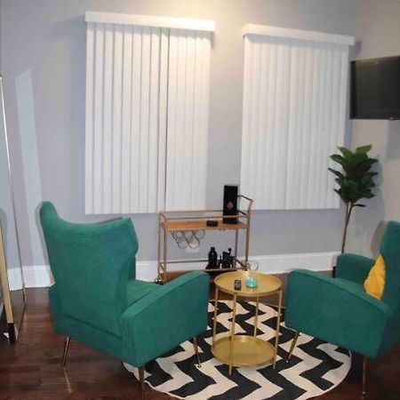 Upscale Apartment Westside Of Chicago Esterno foto